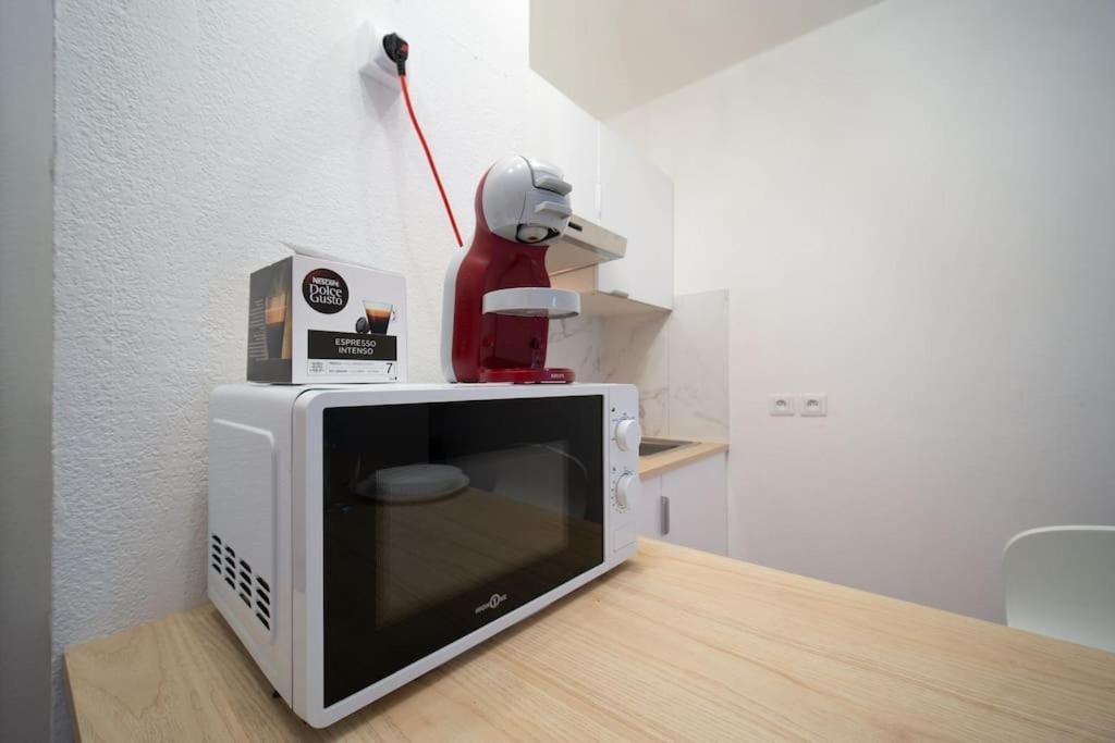Fully Equipped Apartment 2 To 4 People St Charles Marseille Bagian luar foto