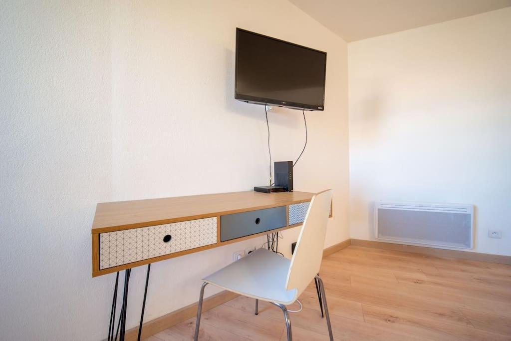Fully Equipped Apartment 2 To 4 People St Charles Marseille Bagian luar foto